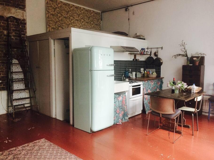 Warm And Cosy Loft In Paris With A Private Outdoor Apartment Bagian luar foto